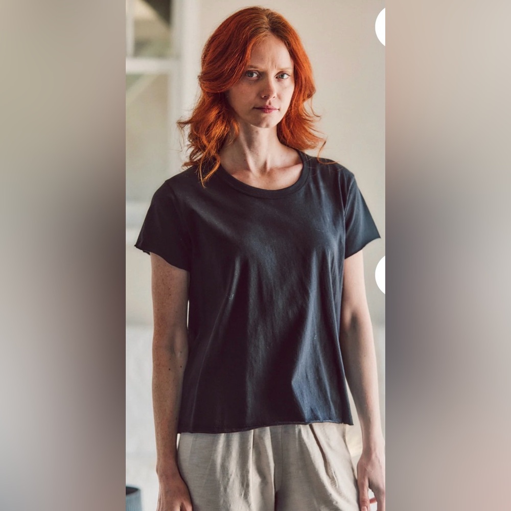 Elegant Black Short Sleeve Women's Tee